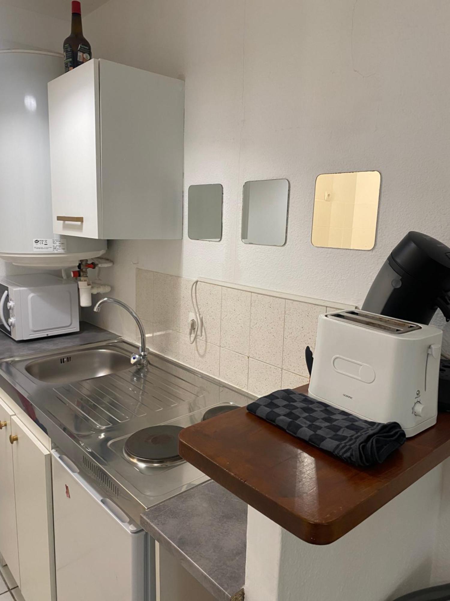 Studio A 5 Mn A Pied De La Gare Saint-Roch Montpellier Exteriör bild